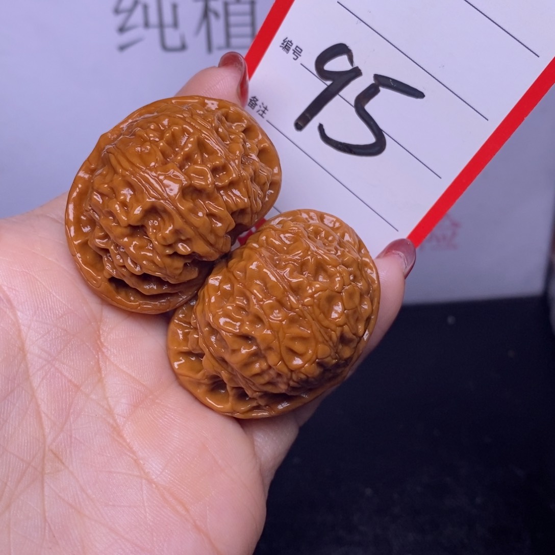 文玩核桃把件95/42宫灯福利