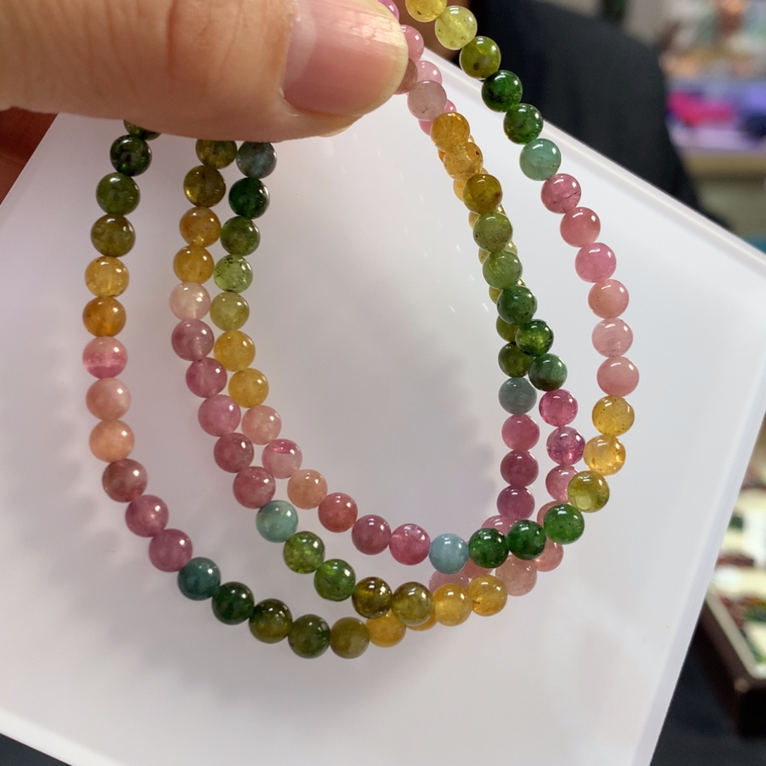 碧玺未镶嵌手链5左右