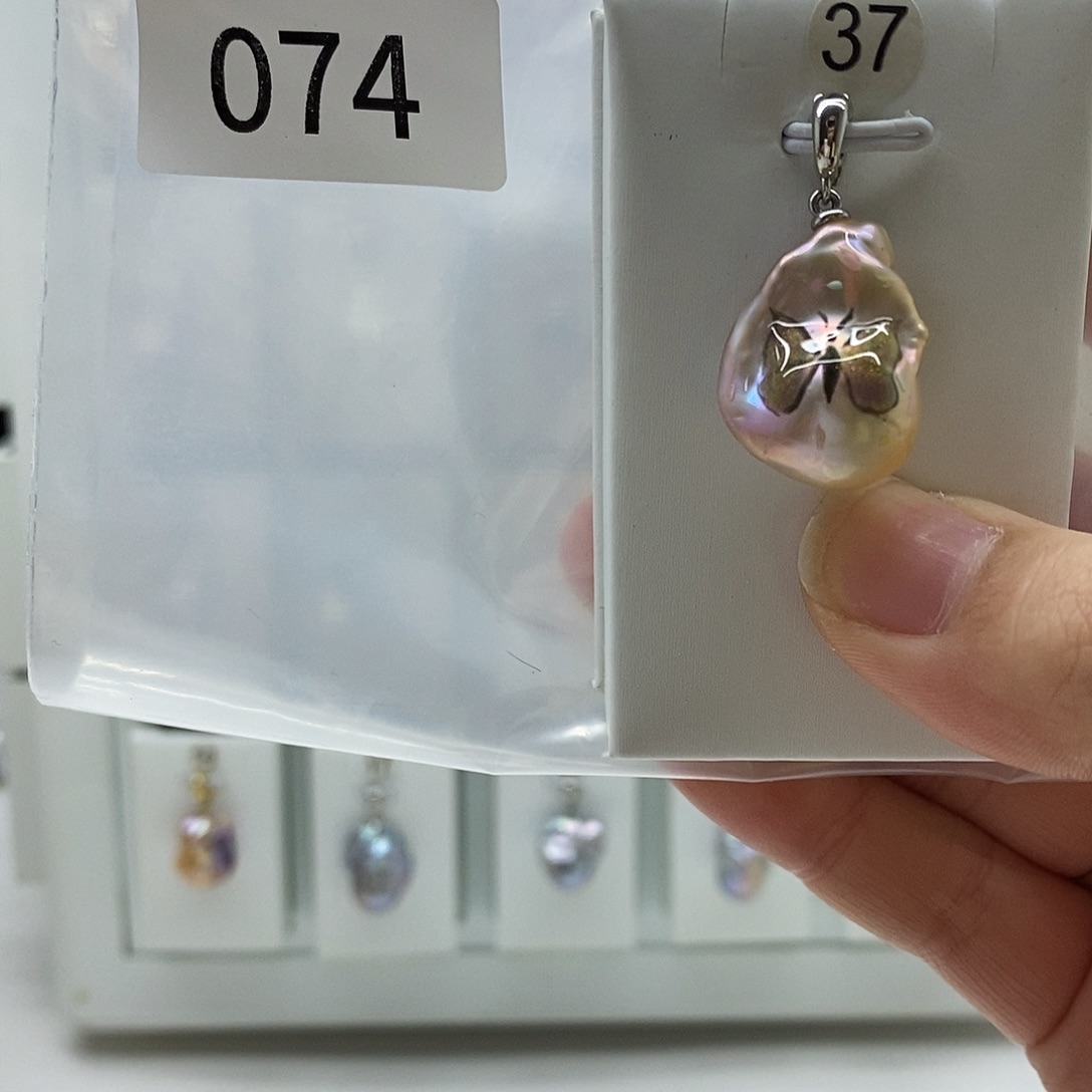 恋***西淡水珍珠合金颈饰