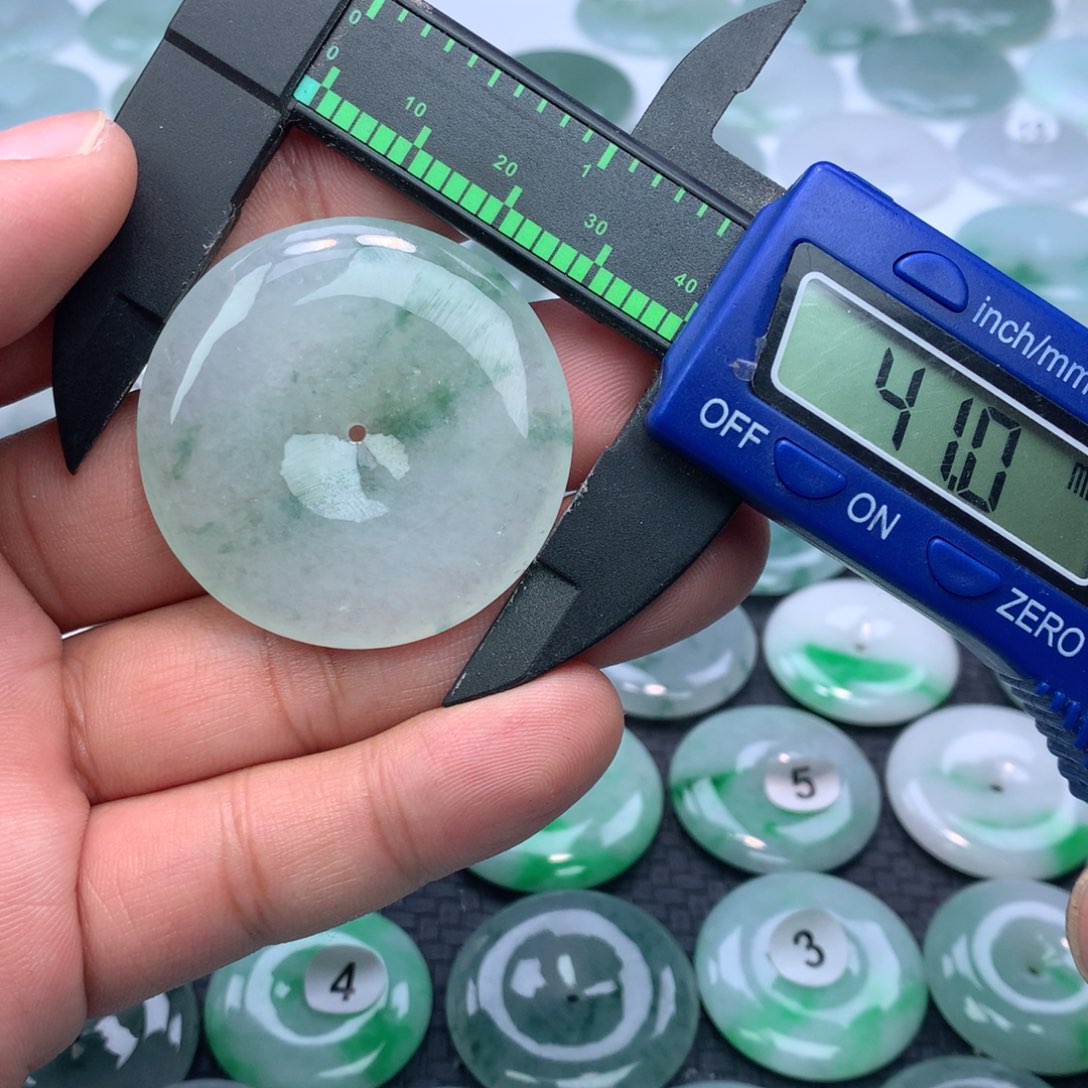 翡翠颈饰未镶嵌缅甸天然A货翡翠