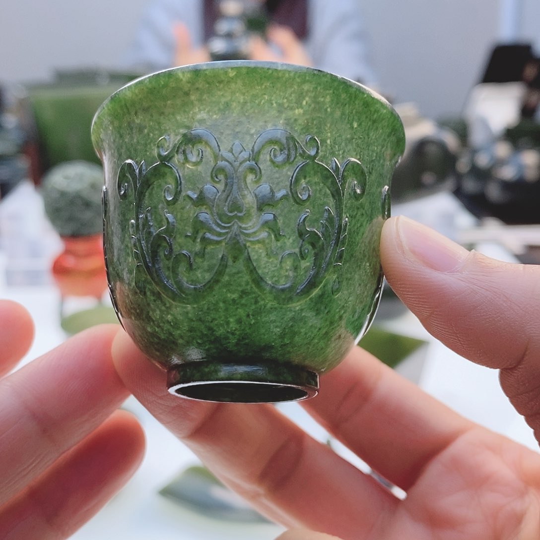 和田玉（青玉）把件未镶嵌微瑕