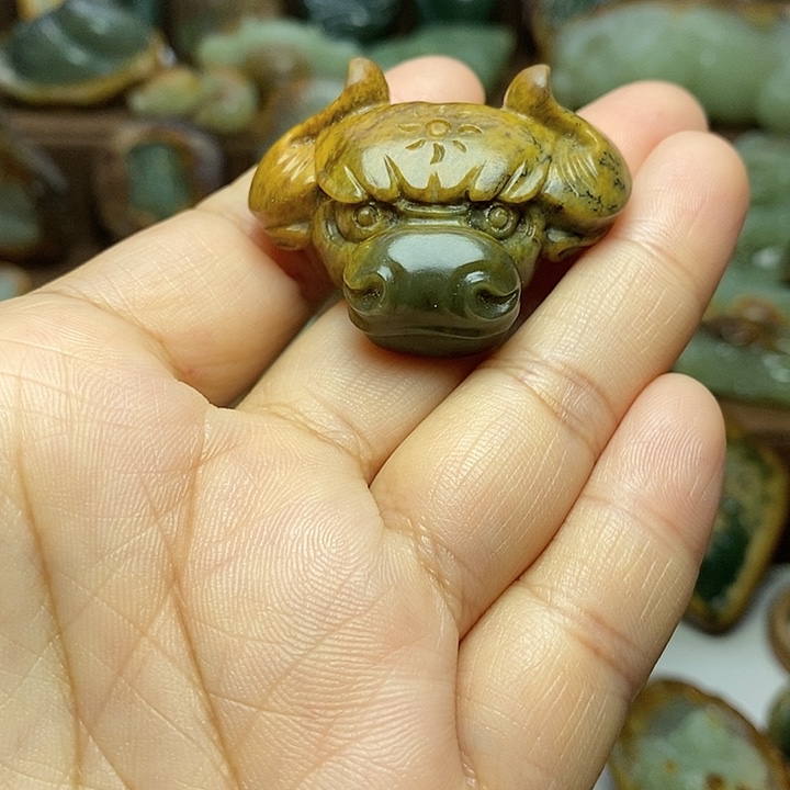 岫岩河磨玉（透闪石质玉）未镶嵌颈饰