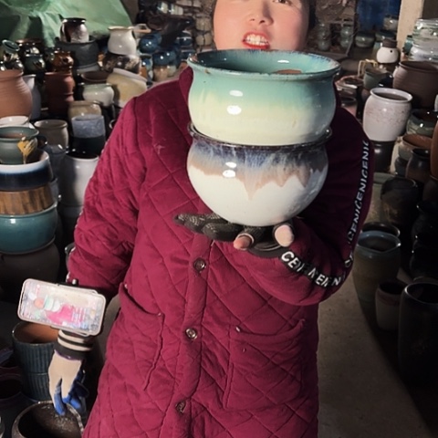 口19高12瑕疵盆子。