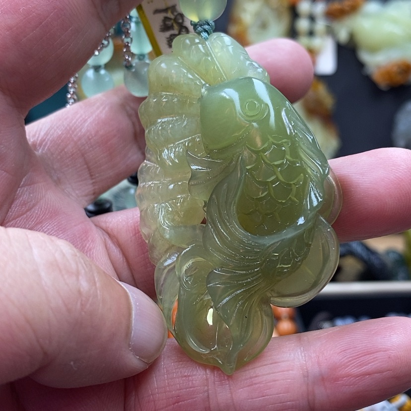 【闪购商品】蛇纹石玉吊坠未镶嵌