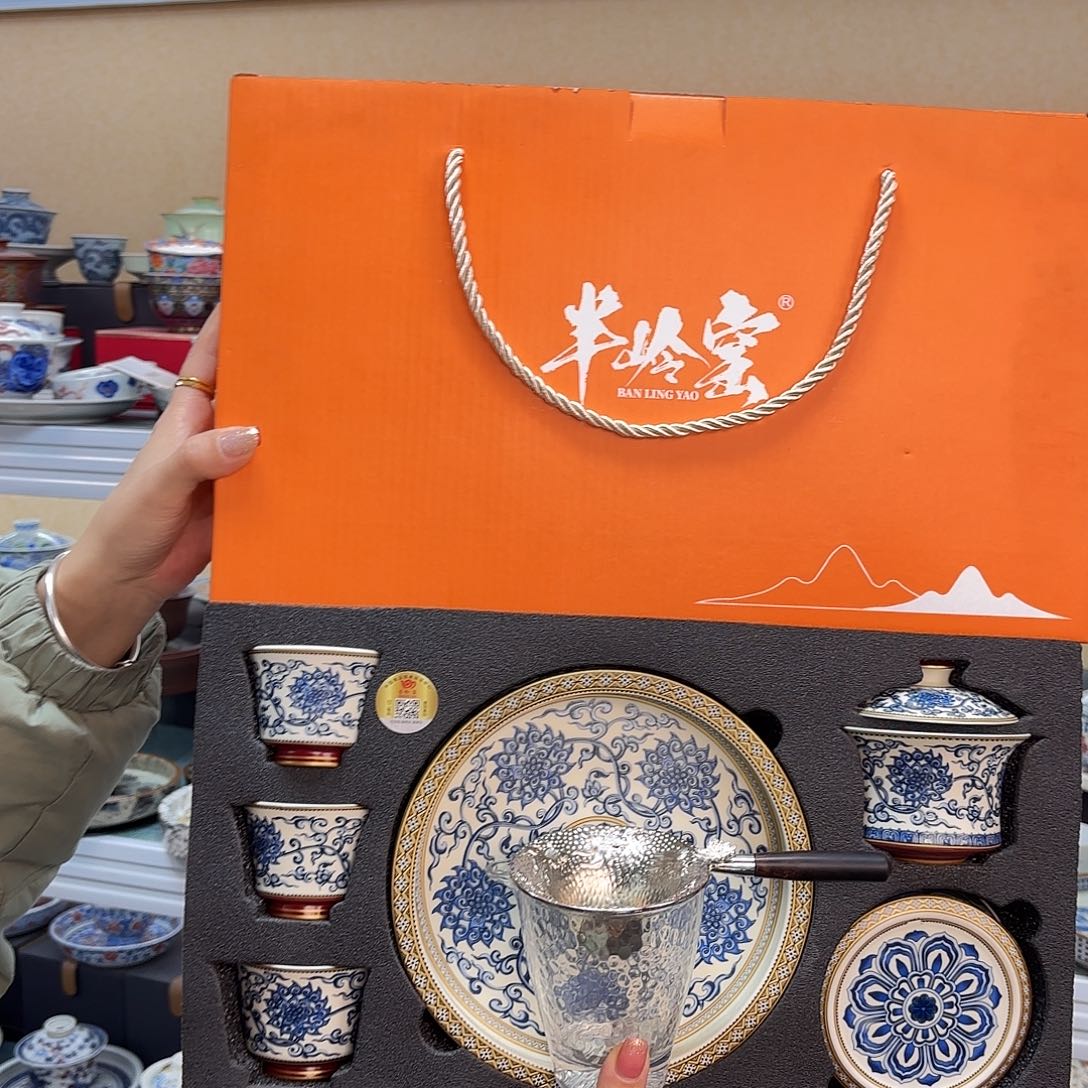 盖碗里的水煮开后放