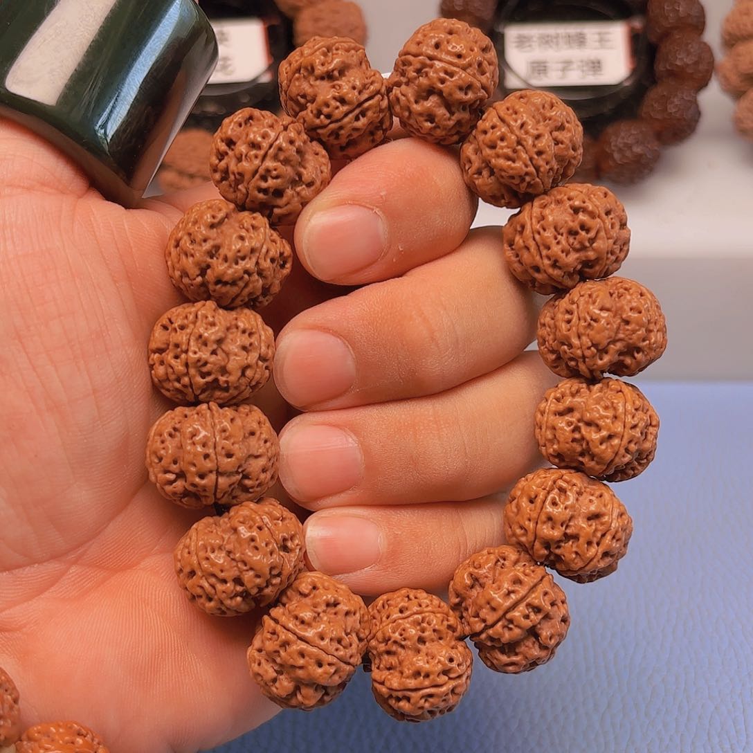 金刚菩提手串502/22mm 帝王花