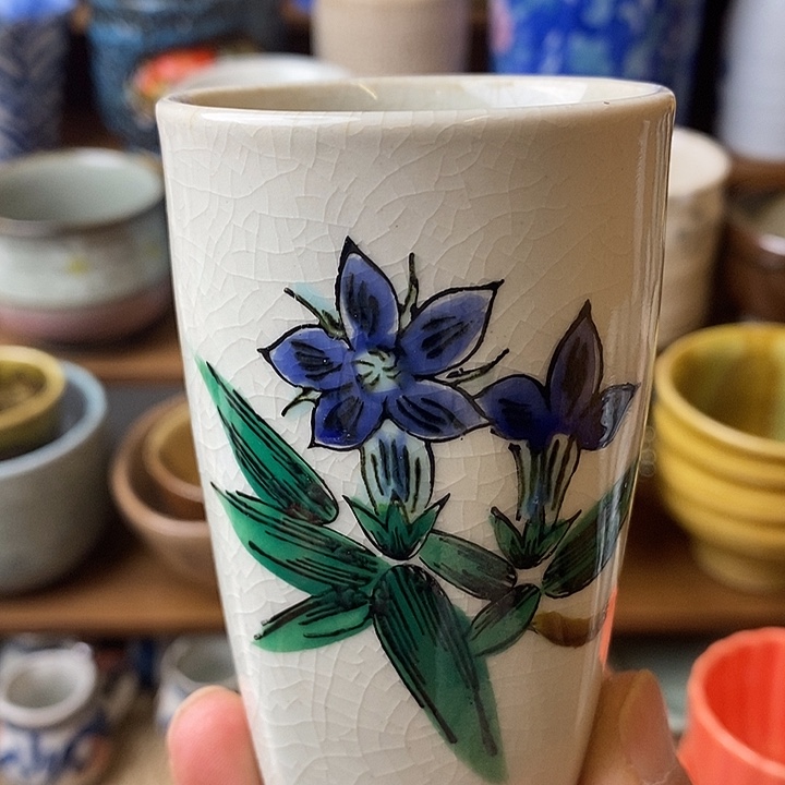 027 中古品默认微瑕满18包邮