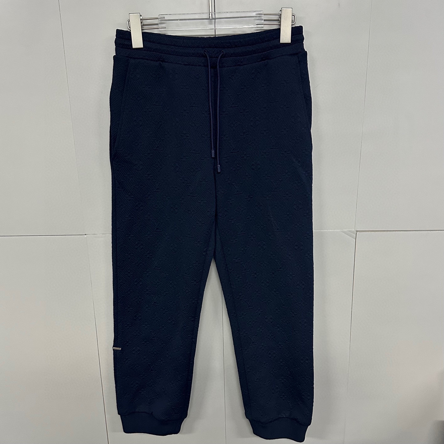 全新未使用 LouisVuitton/路易威登 蓝浮雕长裤 M码 P00762