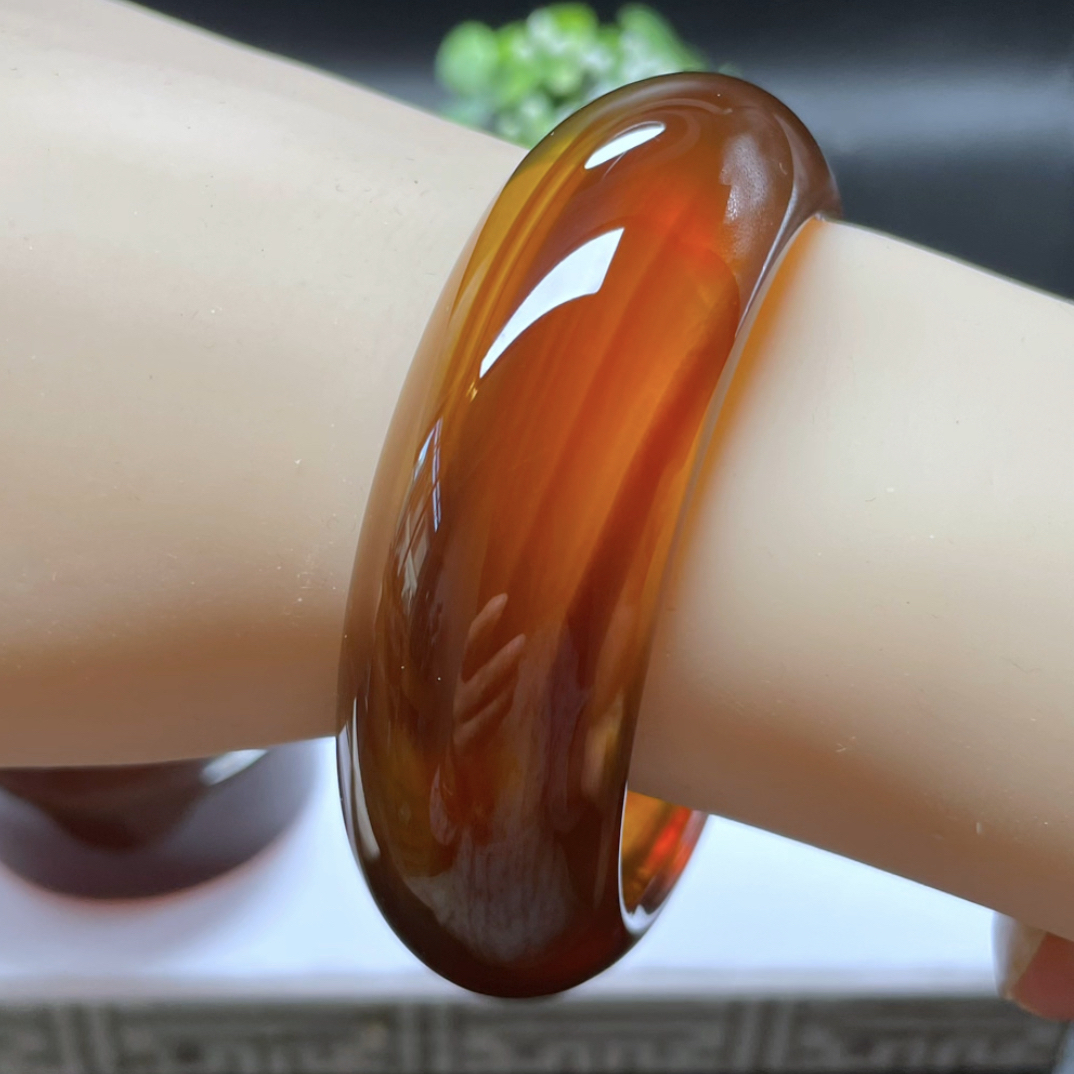 【李氏珠宝】精品55.8圈20.8宽血红蜜手镯无瑕疵天然缅甸琥珀