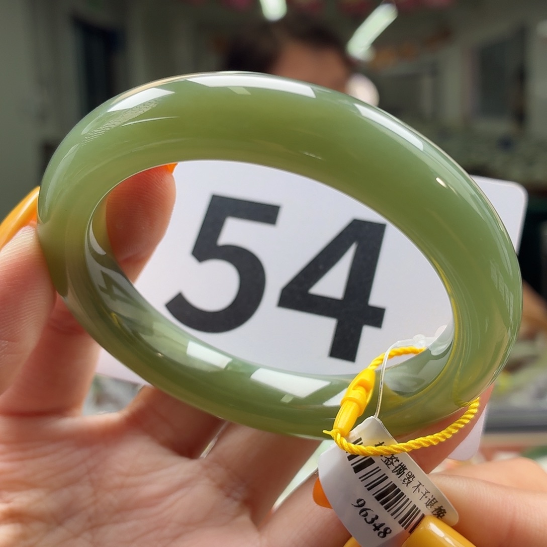 和田玉手镯未镶嵌纹