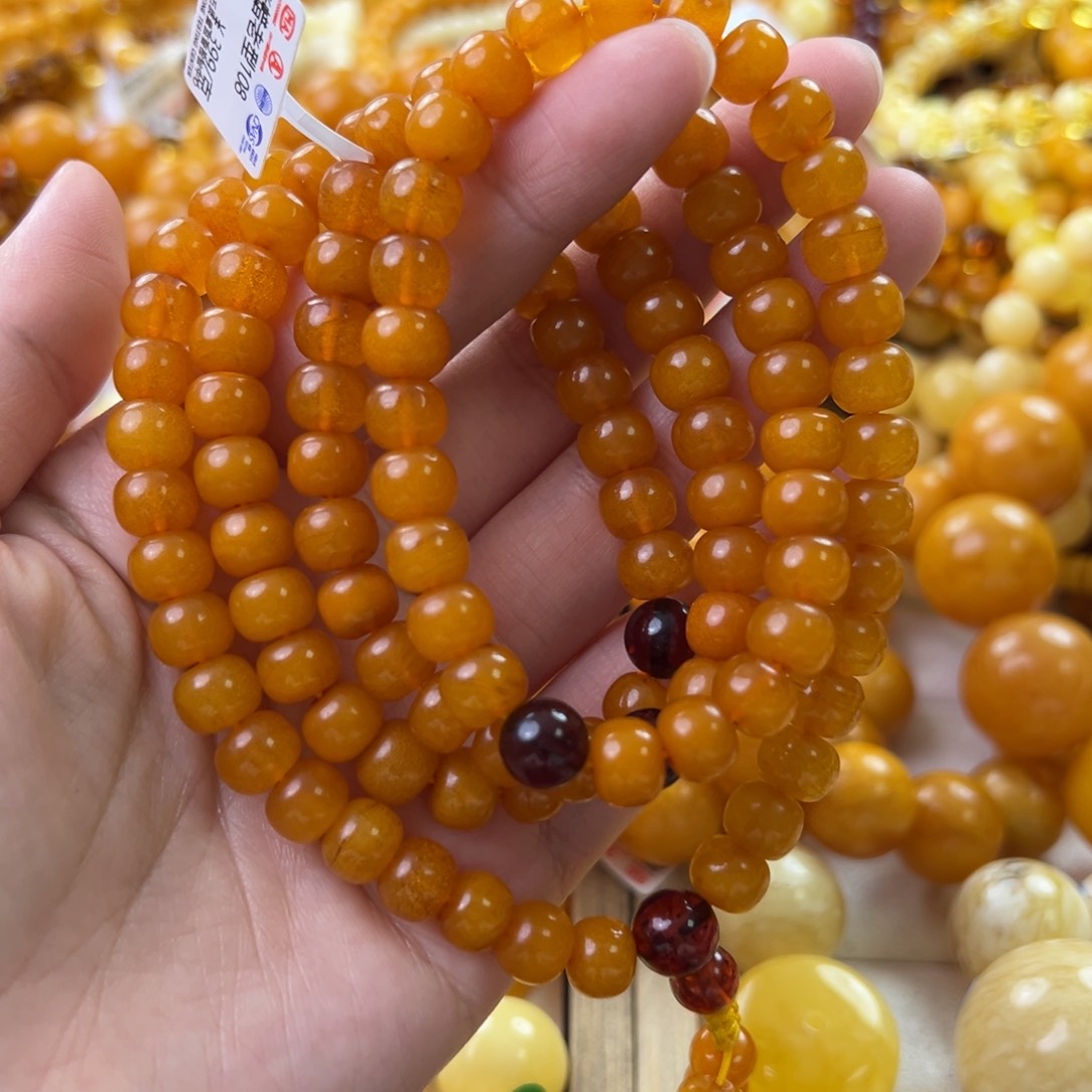 琥珀珠宝奇石未镶嵌