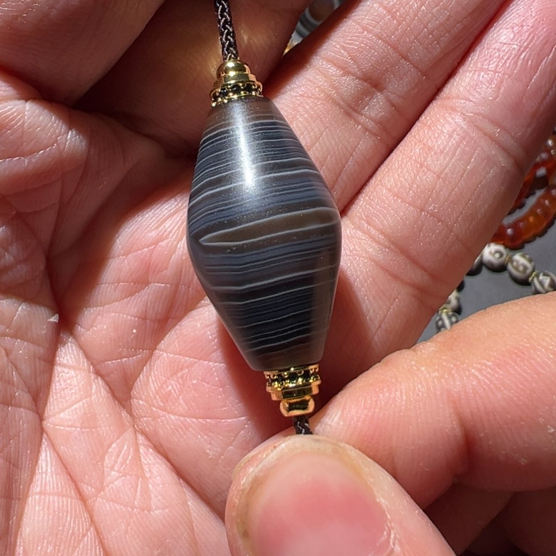 玛瑙/玉髓颈饰未镶嵌