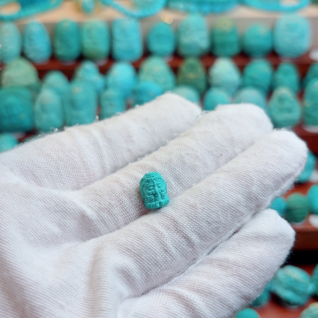 未镶嵌绿松石珠宝奇石