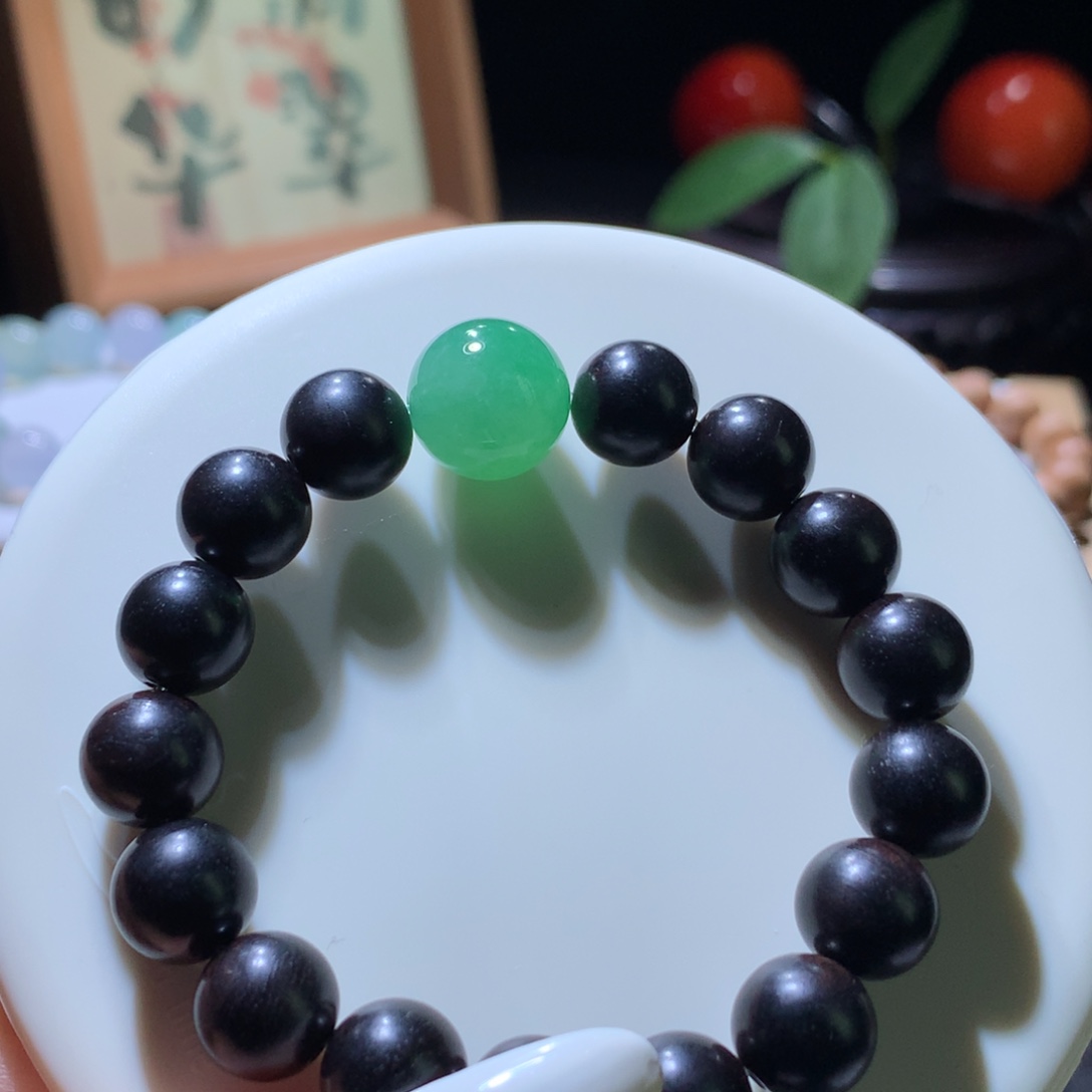 翡翠手串未镶嵌特价甜阳绿12.98