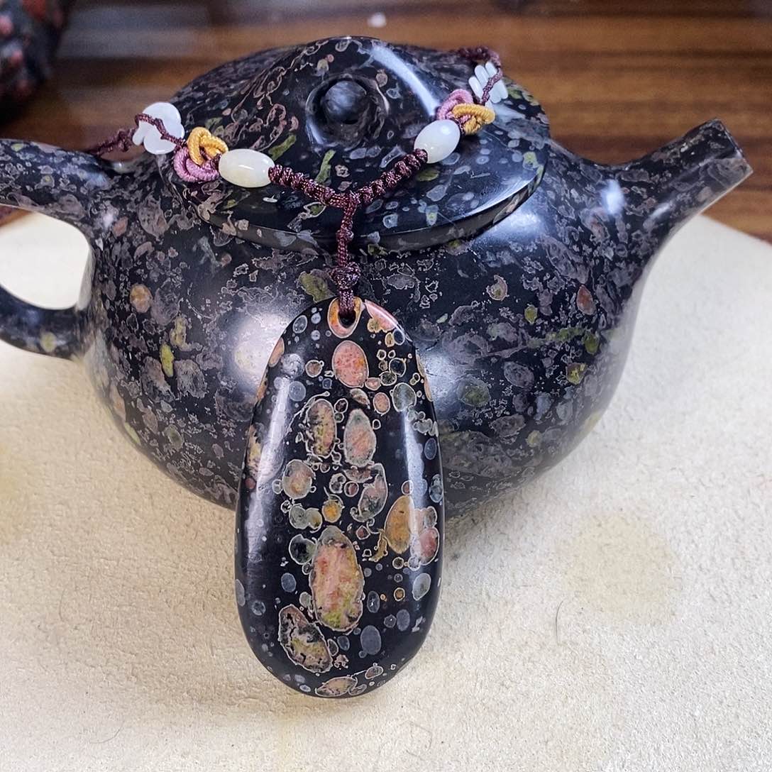 奢上奢精品梅花玉