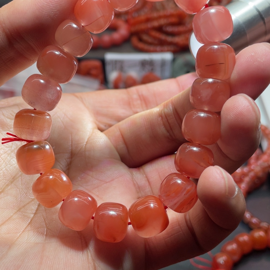 南红玛瑙手链未镶嵌