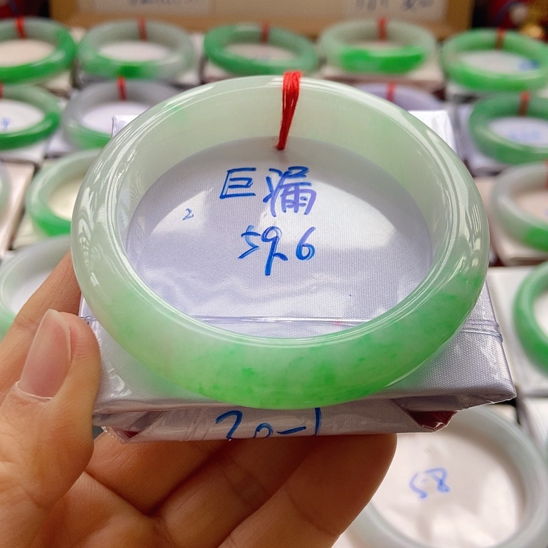 未镶嵌手镯翡翠2号