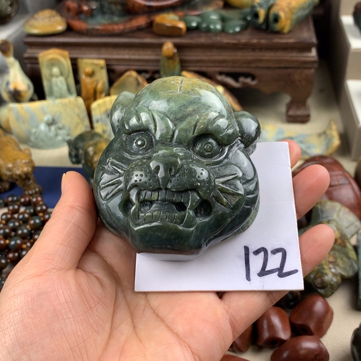 岫岩河磨玉（透闪石质玉）小摆件未镶嵌隆*迪