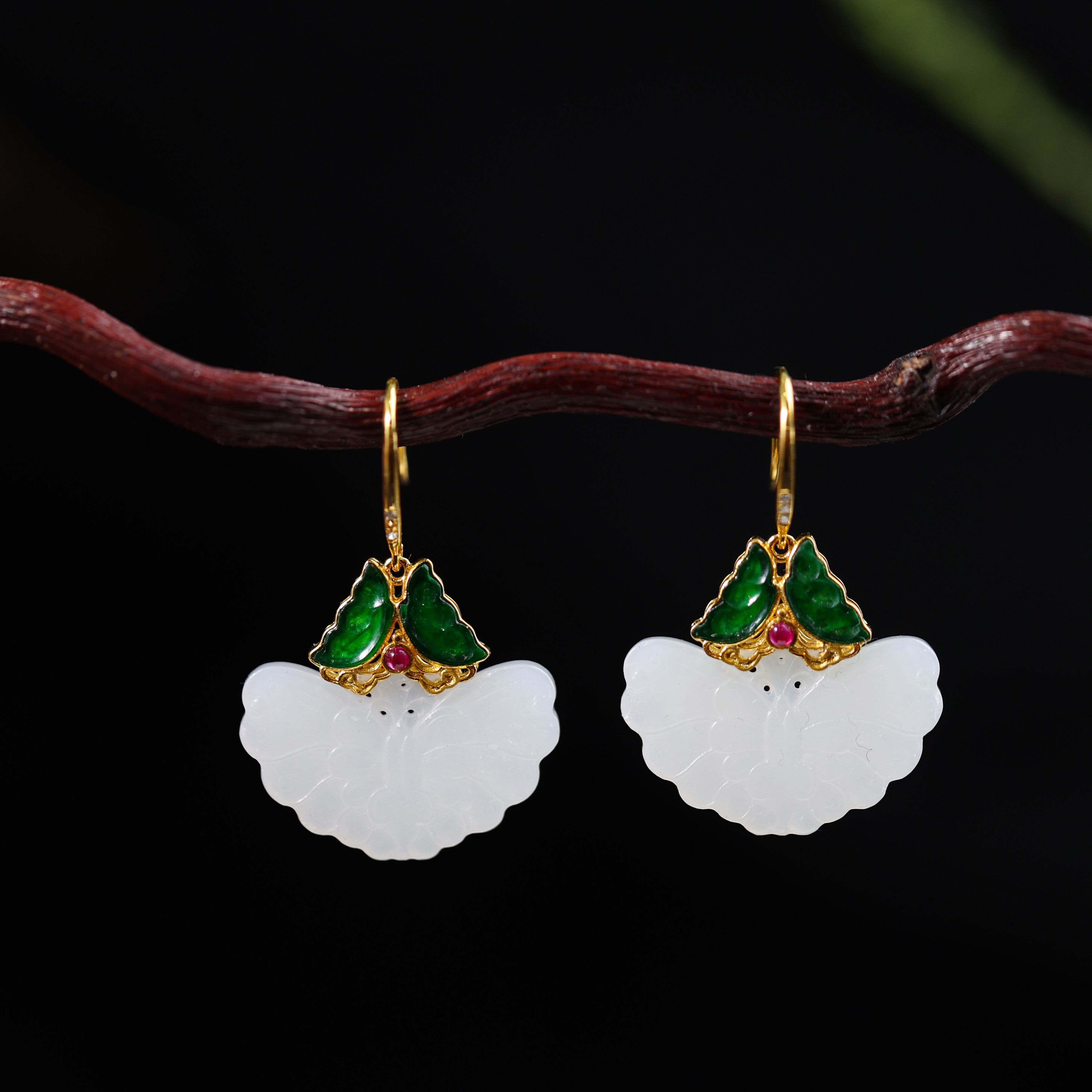 【云瑶】原创国风新中式定制珠宝18k金镶嵌和田蝴蝶耳饰