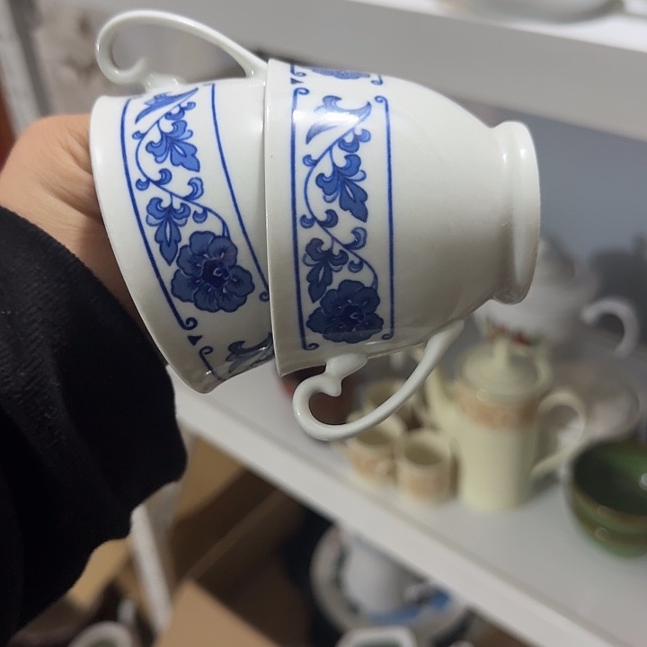 茶盏陶瓷盘子啥都有