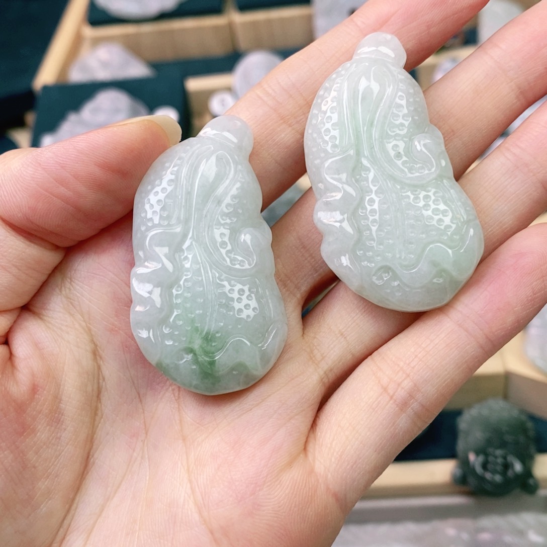 翡翠未镶嵌颈饰白菜发货发其一