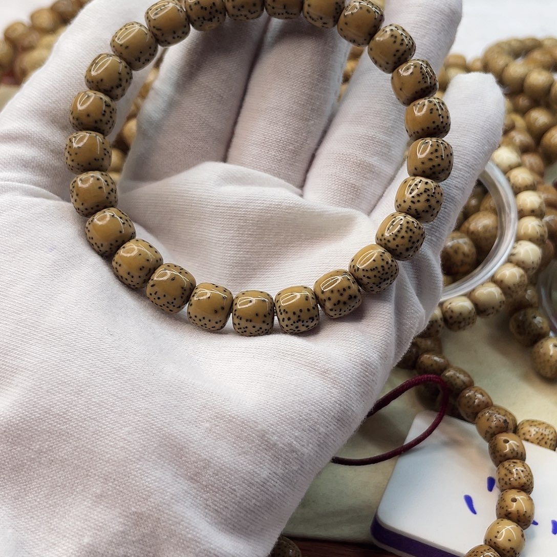 伯***-星月菩提吊坠11112222R006