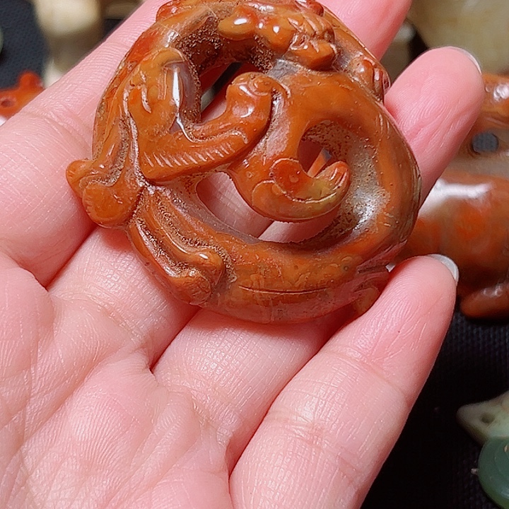 杨***柳玛瑙/玉髓合金颈饰