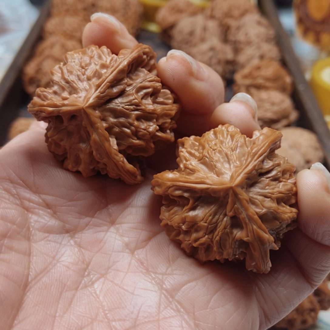 ＞***文玩核桃手串盘山