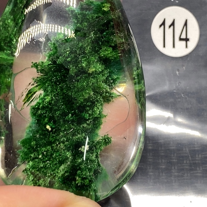 深***部颈饰水晶未镶嵌水晶