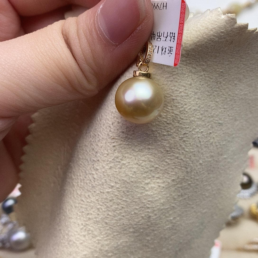 海水珍珠颈饰18K金镶嵌