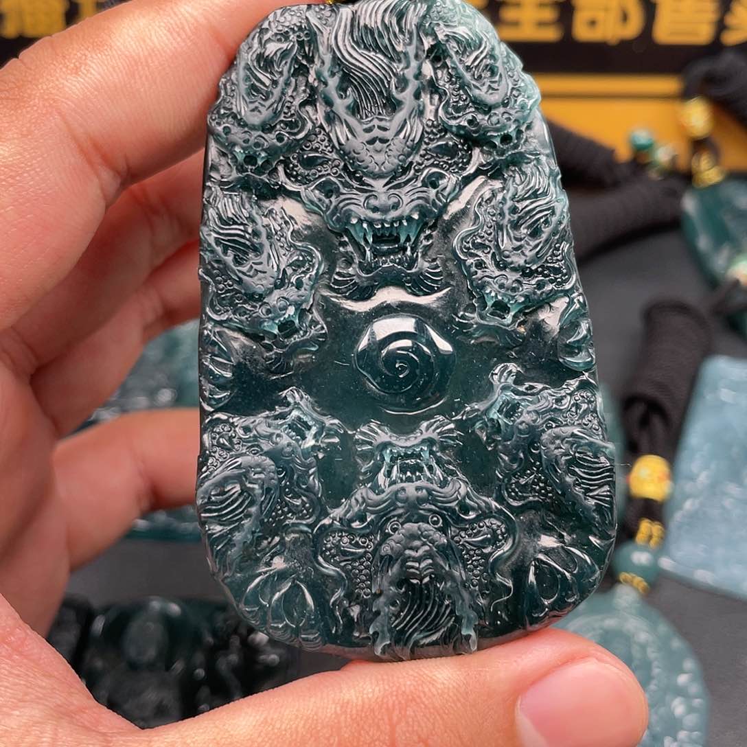 翡翠颈饰未镶嵌天然翡翠A货颈饰