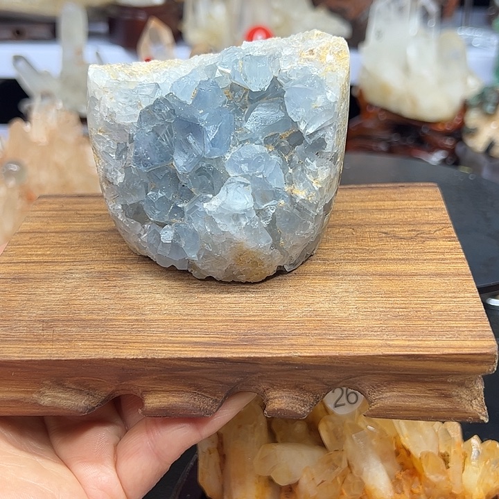 未镶嵌水晶珠宝半成品