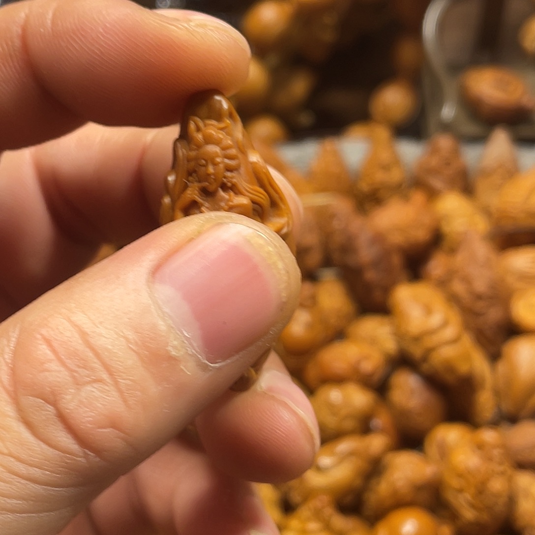 手串/手链橄榄核九尾狐美女282