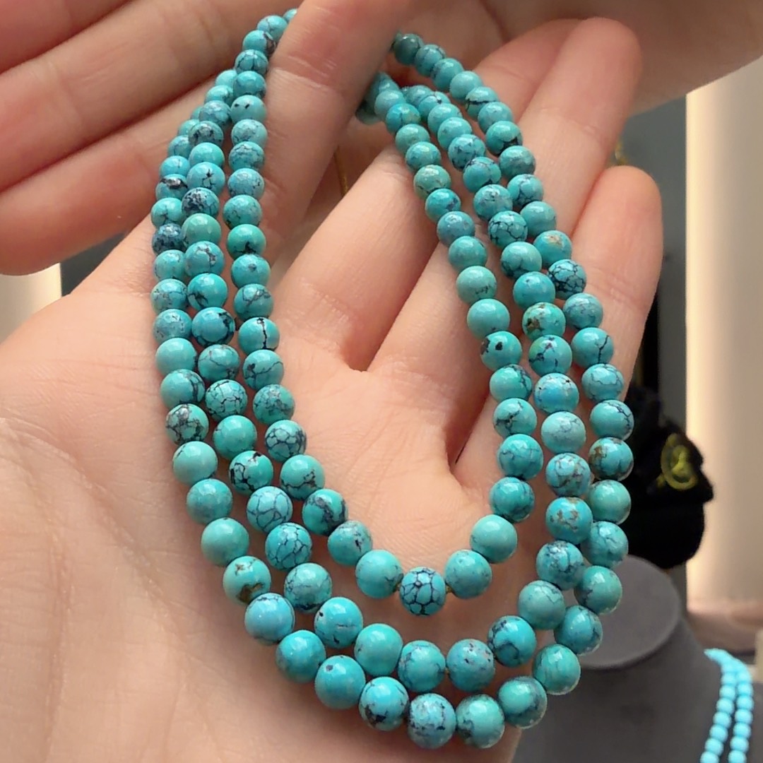 绿松石未镶嵌颈饰