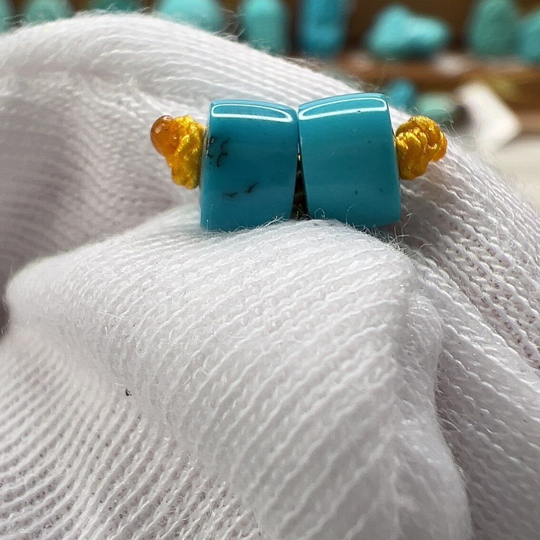 绿松石直切对珠未镶嵌