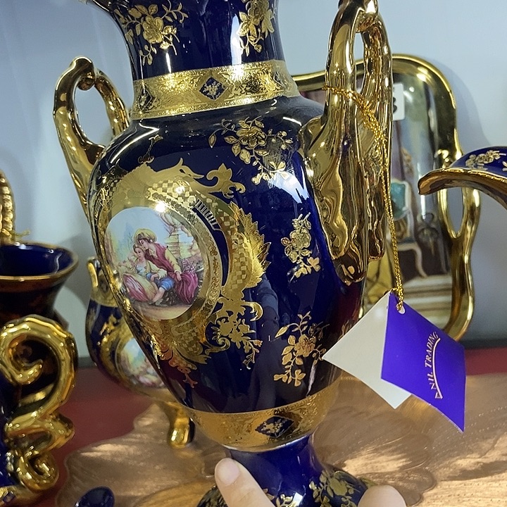 瓷片瑕疵………………………………