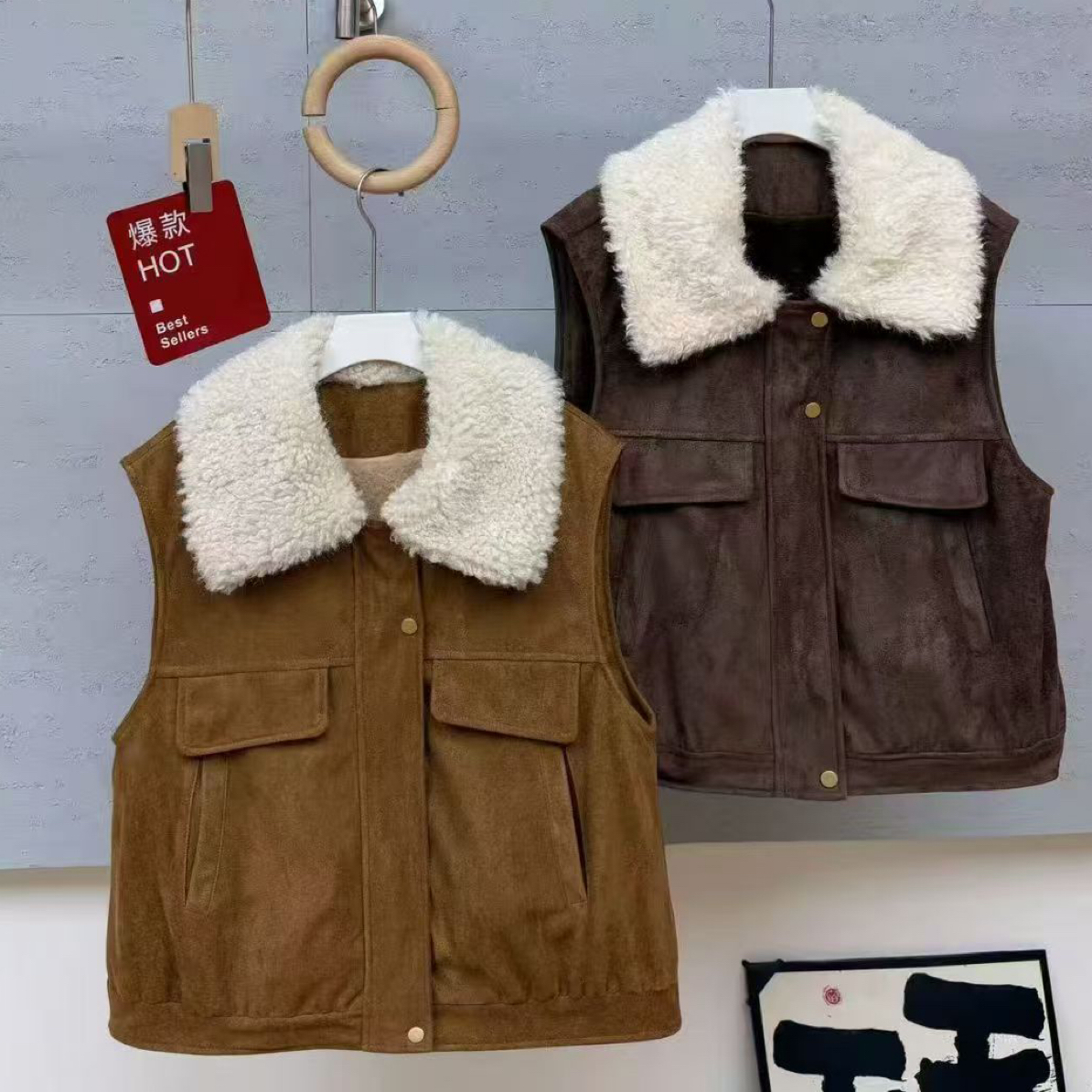 【小白姐姐】2528冬款羔毛领加绒口袋马甲