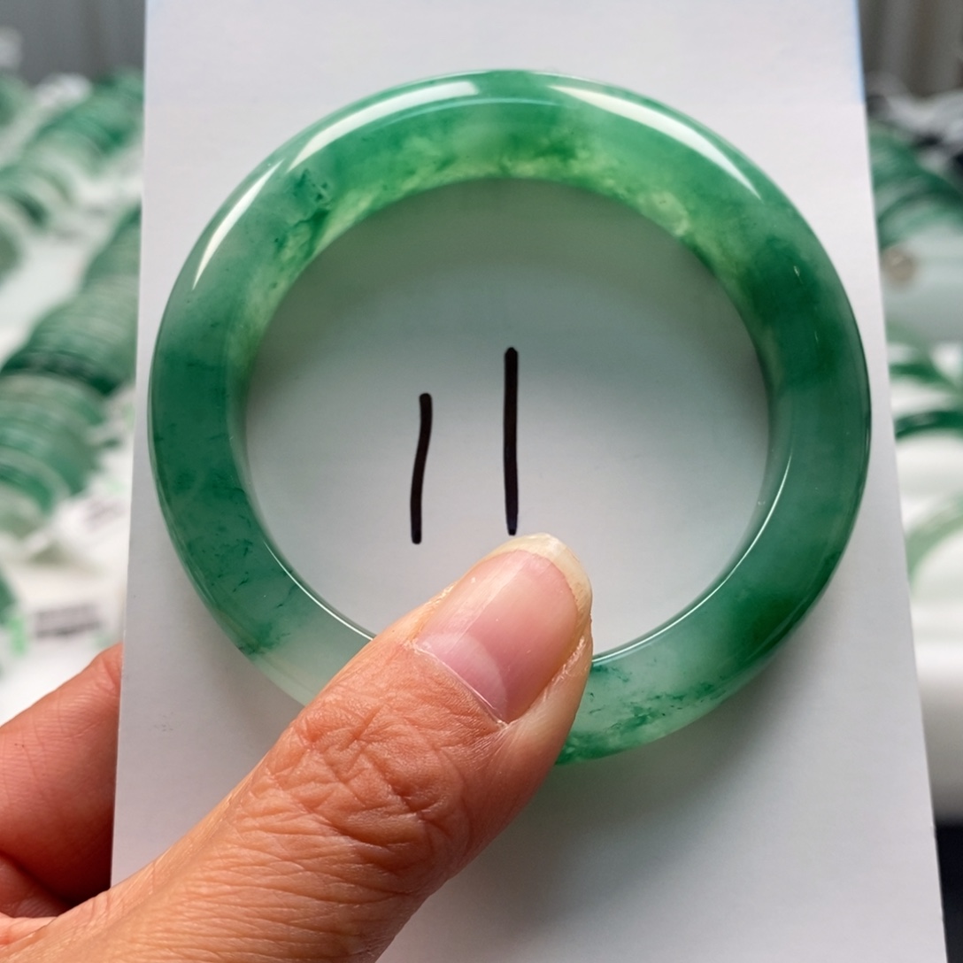 石英质玉未镶嵌手镯手镯