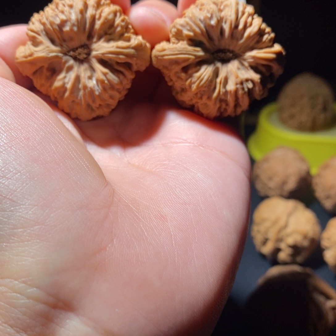 文玩核桃吊坠南疆石