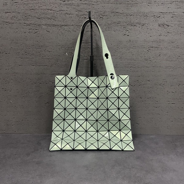 包包/三宅一生/99新/250907LT0014/C14309321306