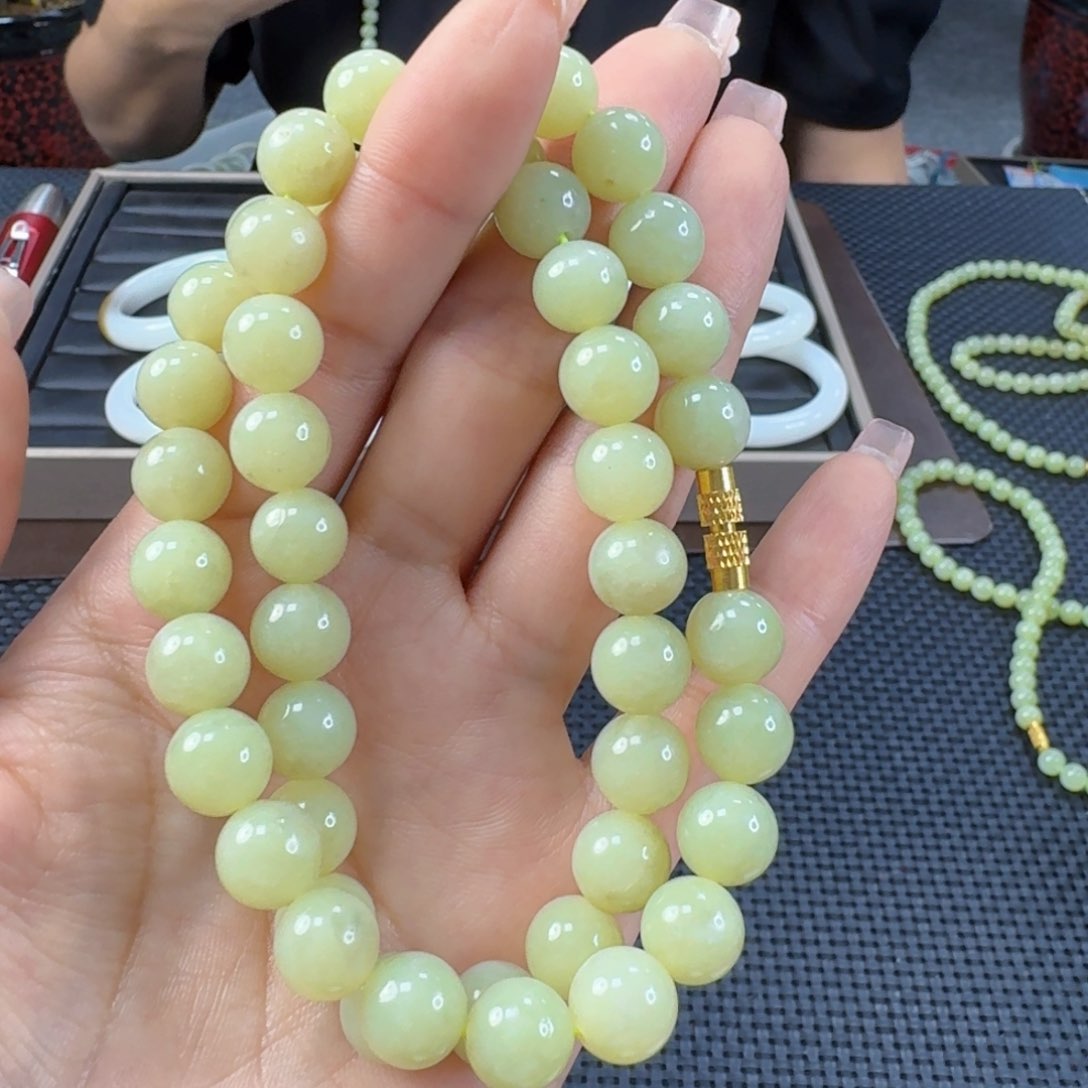 和田玉未镶嵌颈饰卡10