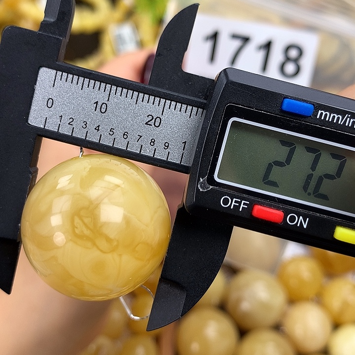 蜜蜡未镶嵌珠宝奇石