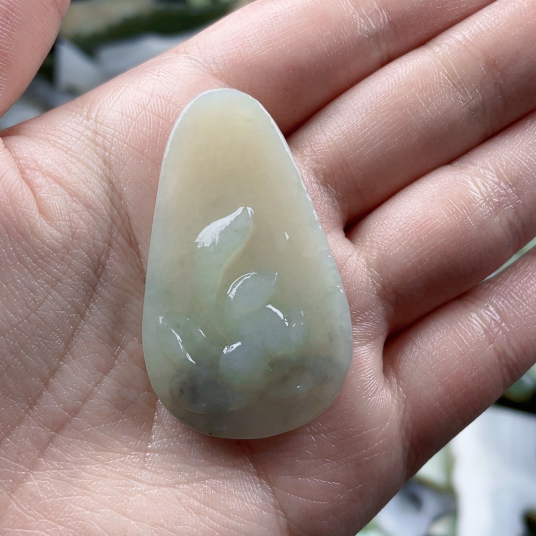 和田玉未镶嵌珠宝半成品