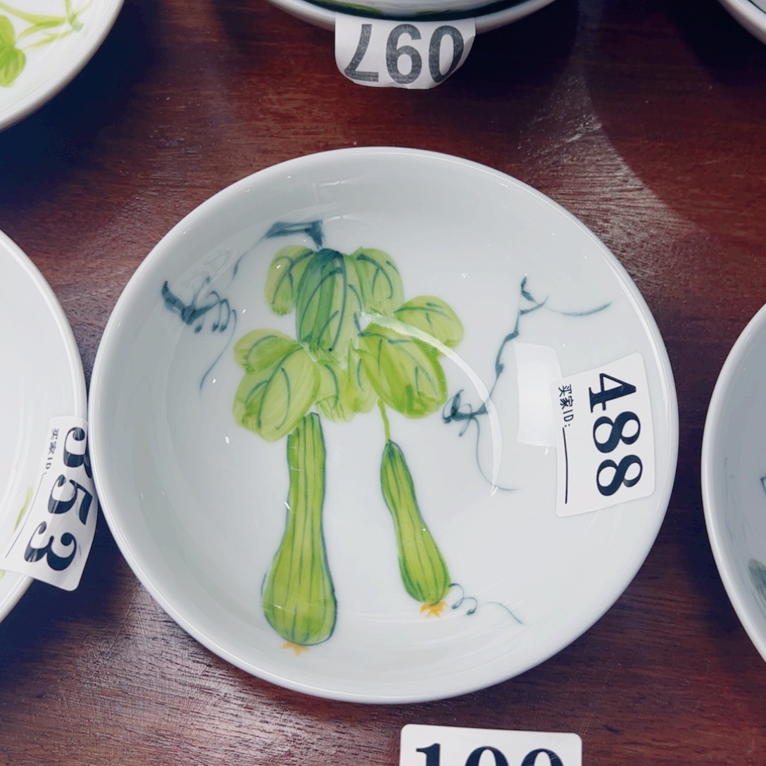 景德镇陶瓷手工手绘制作