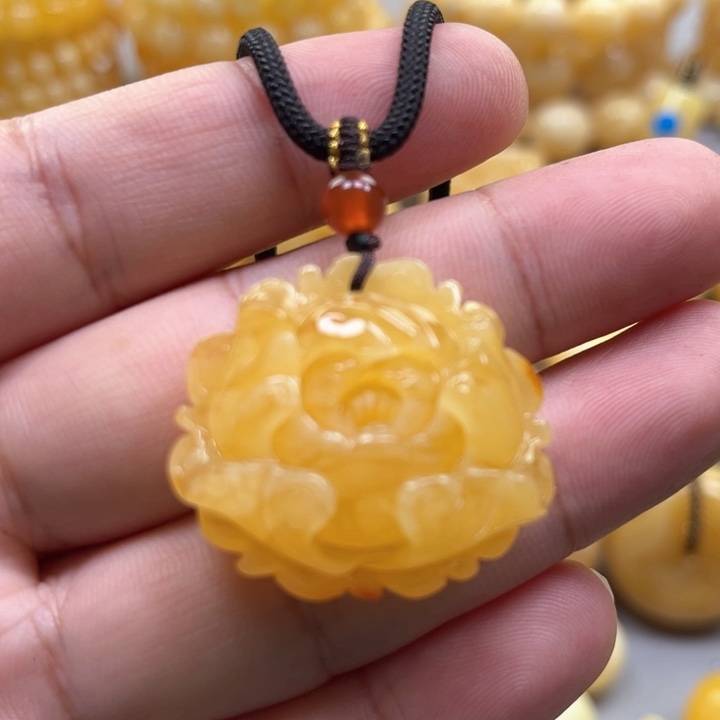 琥珀颈饰未镶嵌吊坠