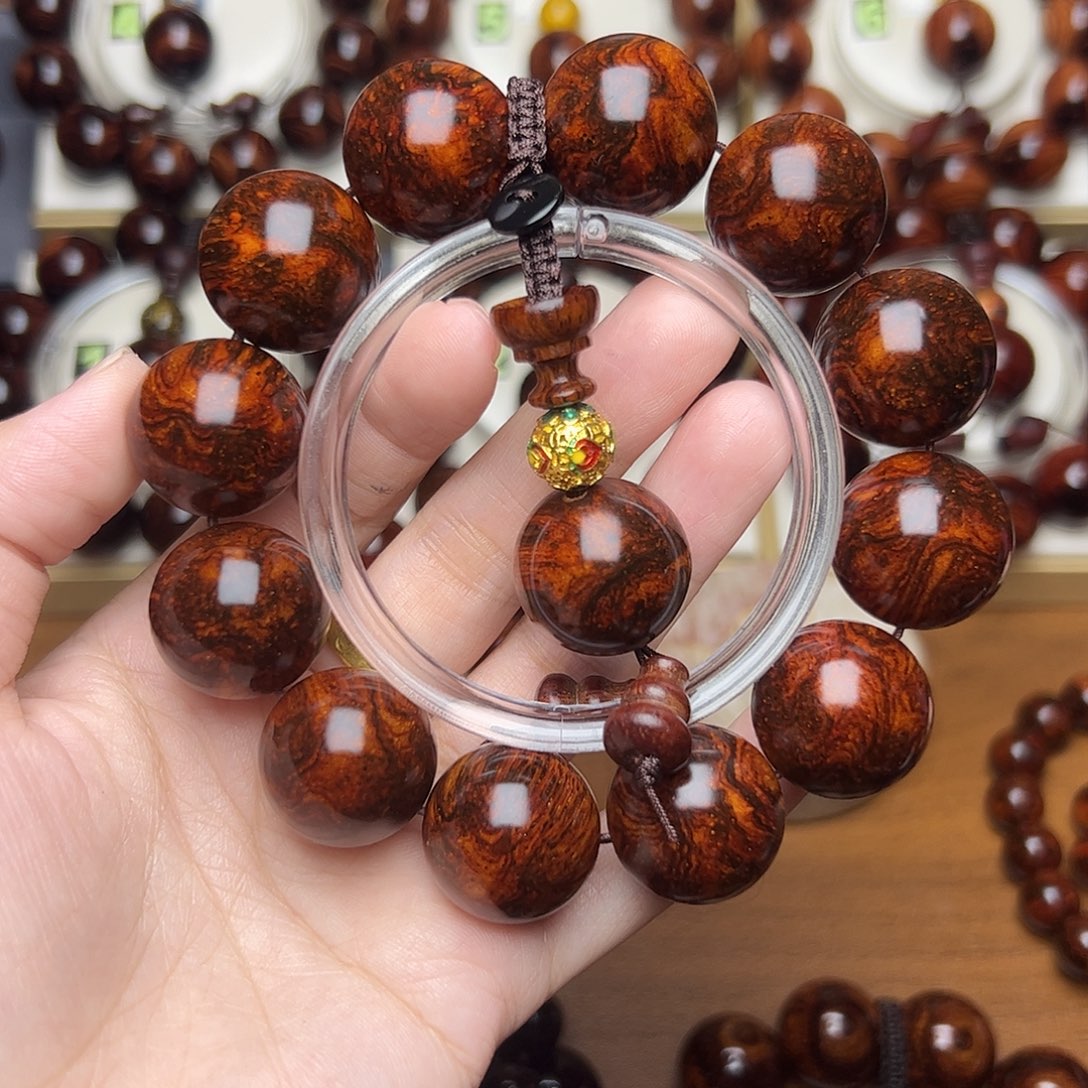 鹏***)黄花梨/降香黄檀2.0