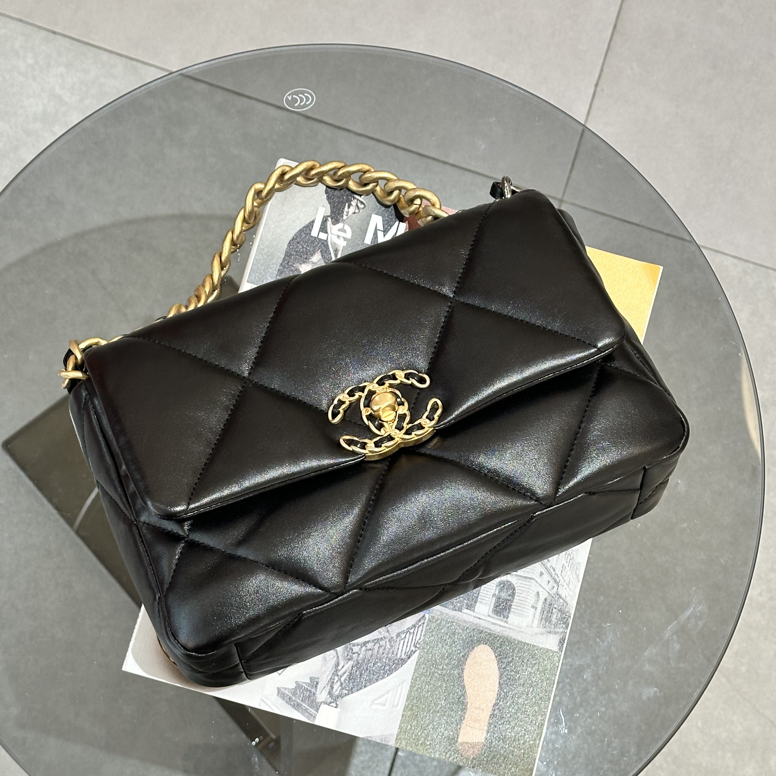 未使用 Chanel/香奈儿 19bag黑金小号斜挎包