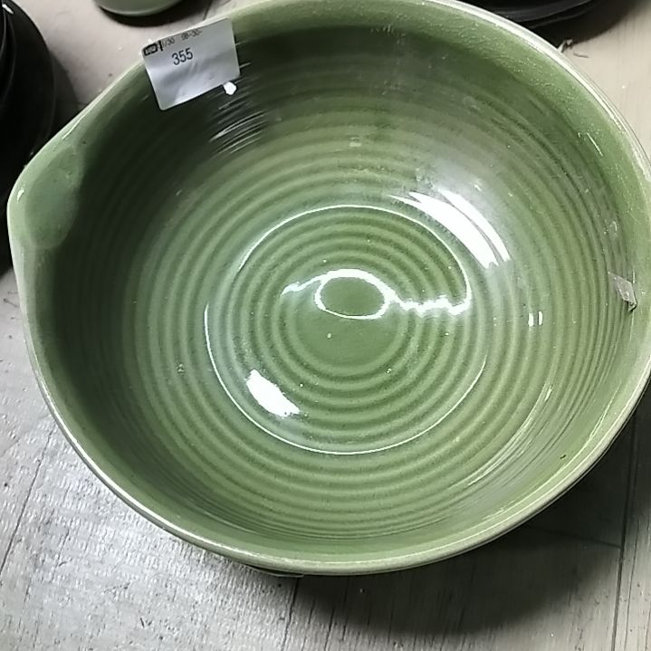 盘瓷片陶瓷杯盘壶碗都有