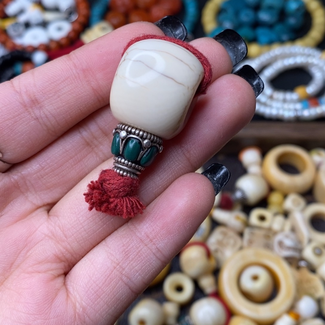 丸***君铜藏传文玩高白三通2.0