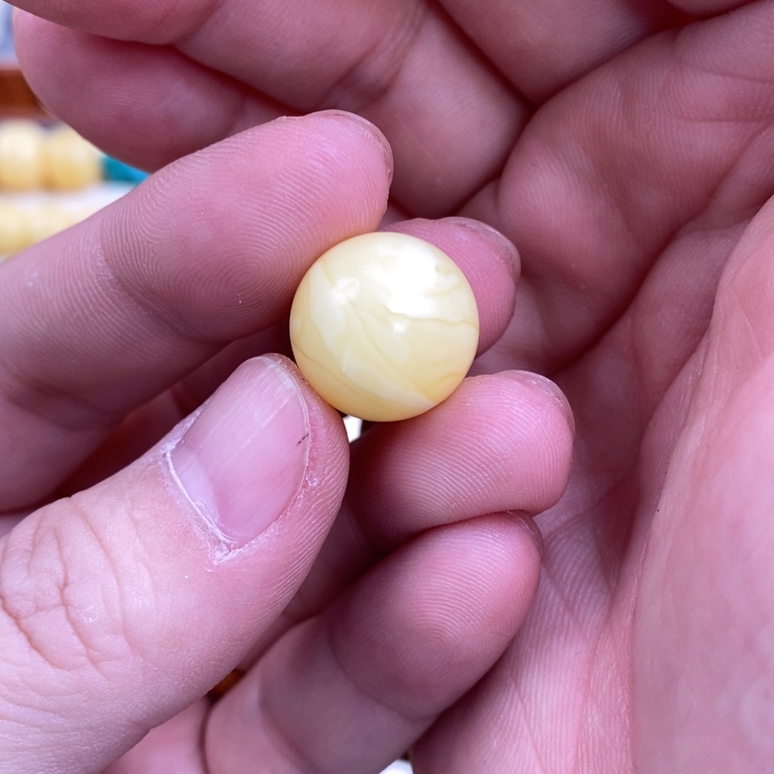 未镶嵌蜜蜡裸石?****k配饰